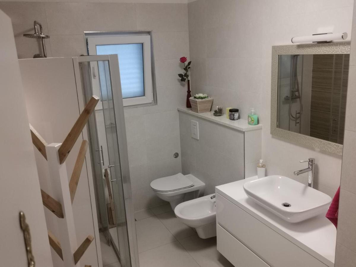Petra Apartment Split Exterior photo